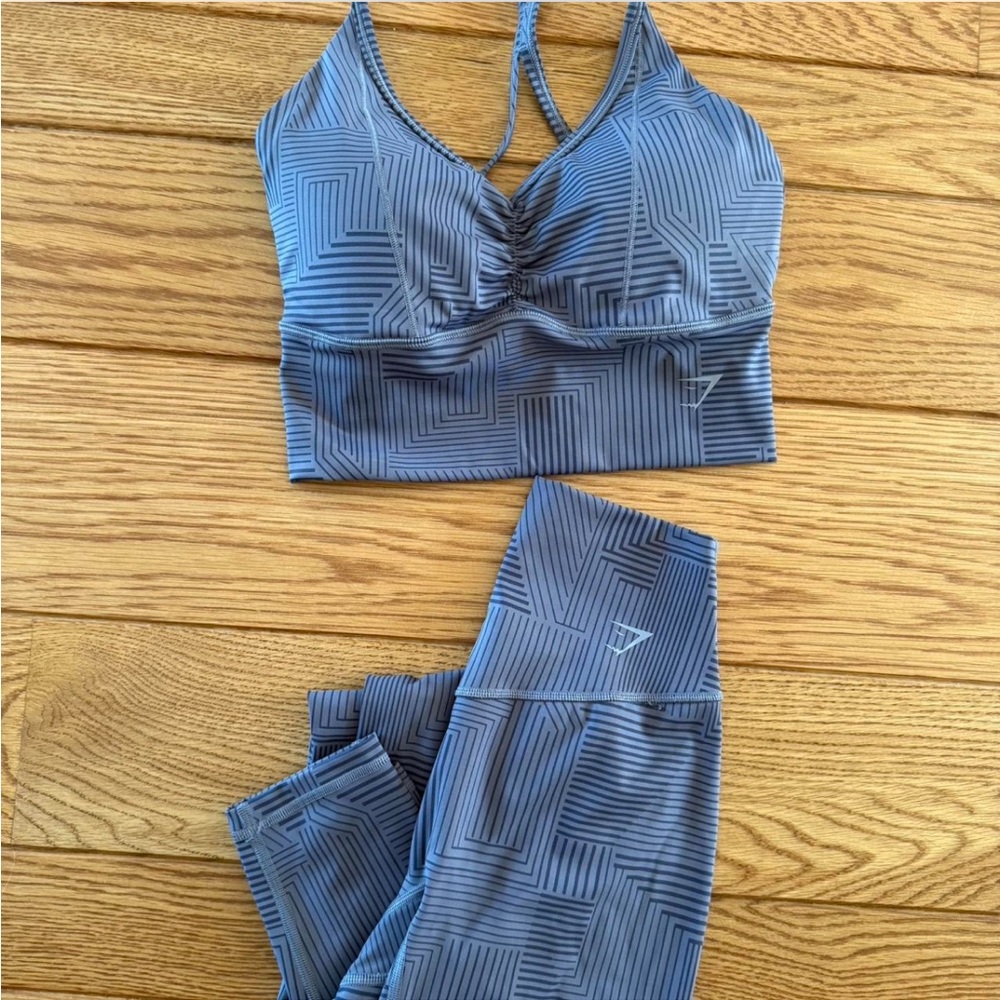GYMSHARK Women's Blue Geometric Set